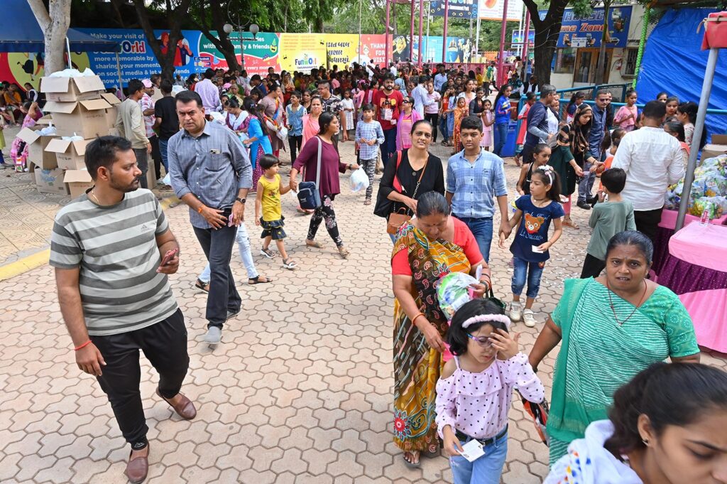 kids at fun city rajkot -1